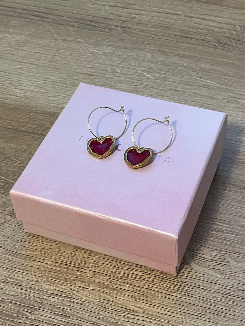 SHEIN Hoop Earrings with Red Heart Pendants